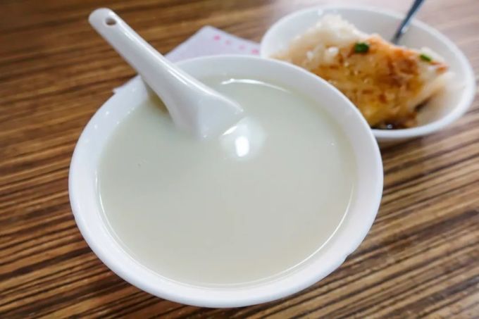 澳门地胆都吹爆的10家平价美食!一条街就藏了3家店!