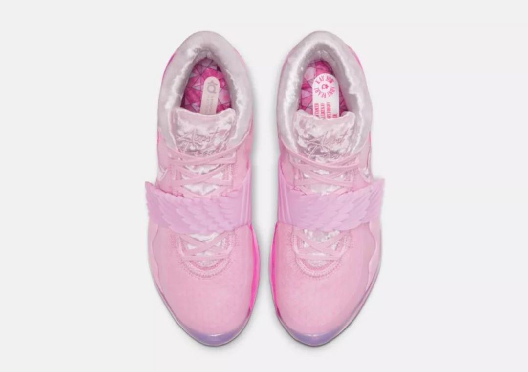 WEN资讯 | 一款融合了7双鞋的“新”战靴！Nike KD12 “Aunt Pearl”真的太美了！