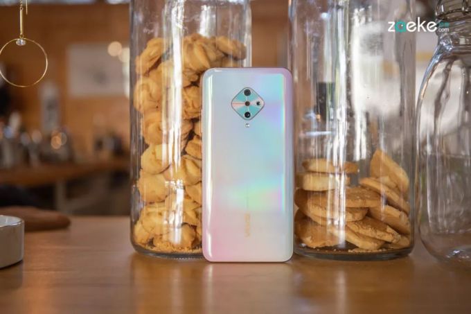 vivo Y9s 图赏:在“颜值即正义”的时代,奇招往往出奇效
