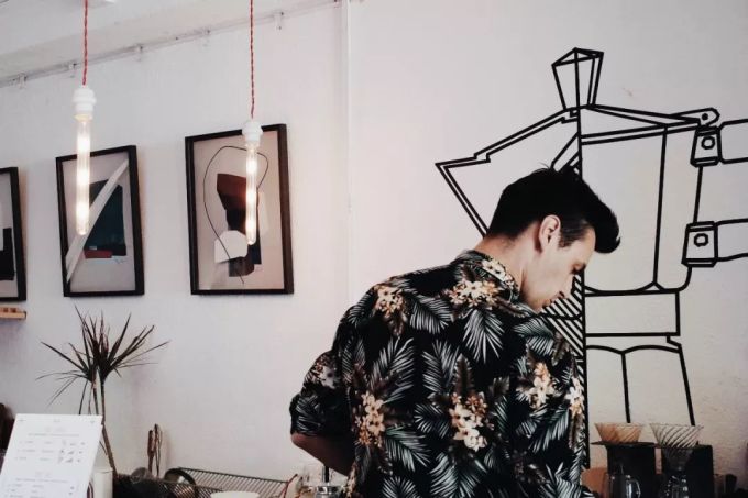 荷兰设计师在东山口开了间「仅周末开放」的café,靠导航也找不到