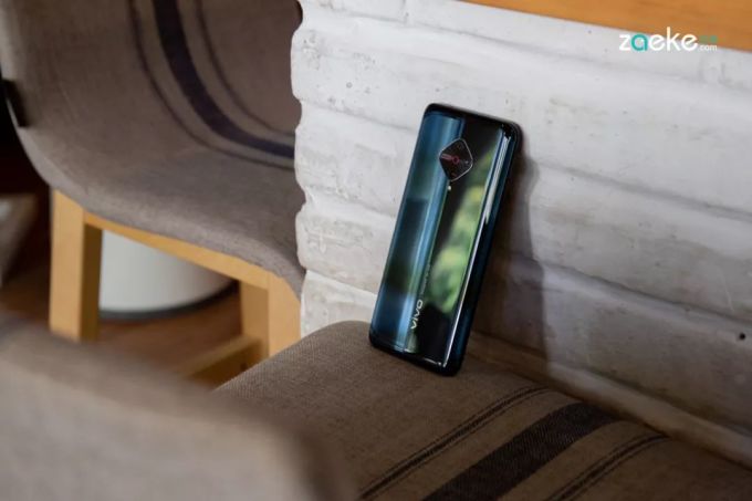 从几何菱形美学采撷灵感的 vivo Y9s,甩掉了一成不变的沉闷设计