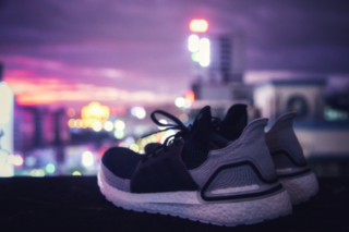 阿迪达斯ultra boost 2019