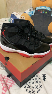 入手男女码air jordan 11黑红