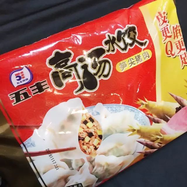 吃什么馅的饺子？这篇55款近百包速冻水饺测评你们一定要看一看！