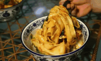 从新疆到广东，中国哪里的主食最好吃？