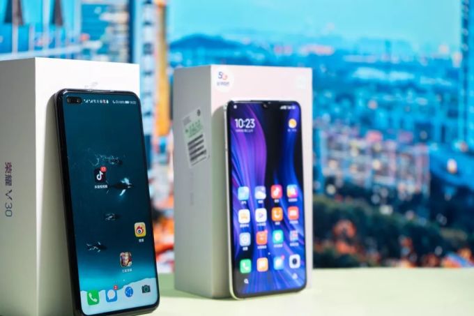 荣耀V30和小米9 Pro对比测评 | 两部旗舰5G手机各有什么优势?