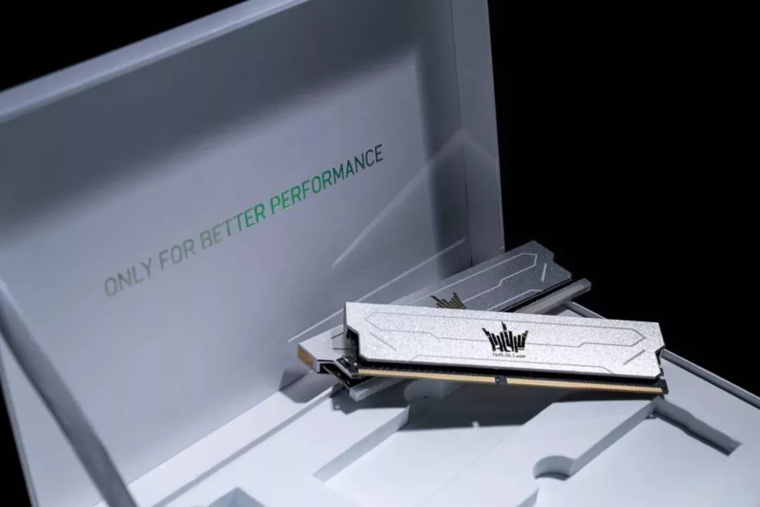 限量的白色信仰,影驰HOF OC Lab水冷DDR4 4000内存上手超频测试