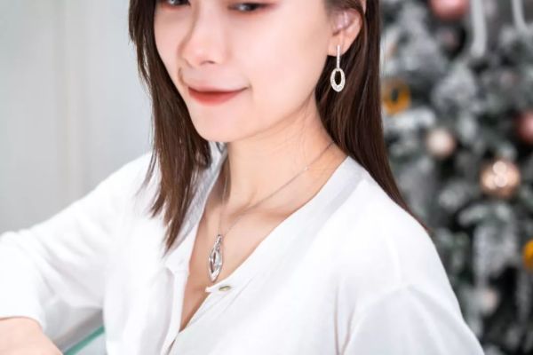 在K11的北欧珠宝艺术馆里,如何精选一份「破格」的圣诞礼物?