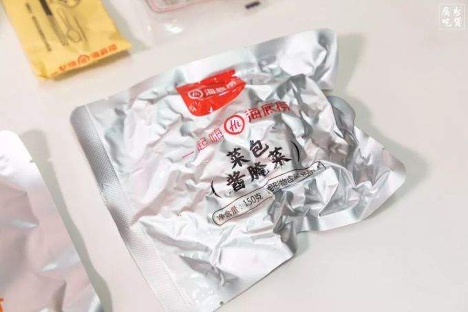 JG3A0077-23.jpg 卫龙也卖火锅了!还是辣条味的!亲测味道......
