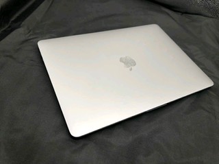 Macbook Pro 2018款 13