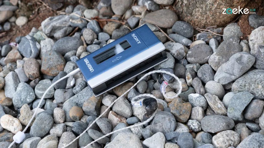 索尼Walkman NW-A100TPS卖的就是情怀，但就是有人买