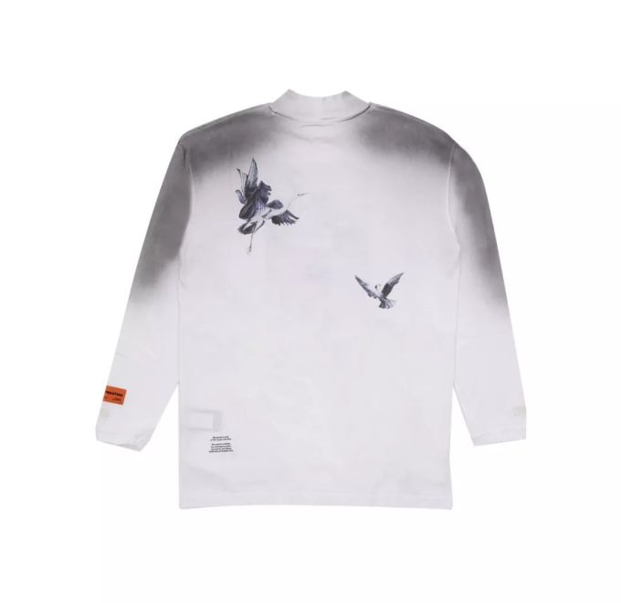 潮闻快食 | BAPE®2020年春夏系列LOOKBOOK发布;Burberry推出豹纹AirPods保护套!