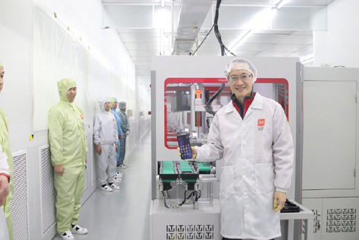 小米亦庄工厂正式开工，首台手机正式下线