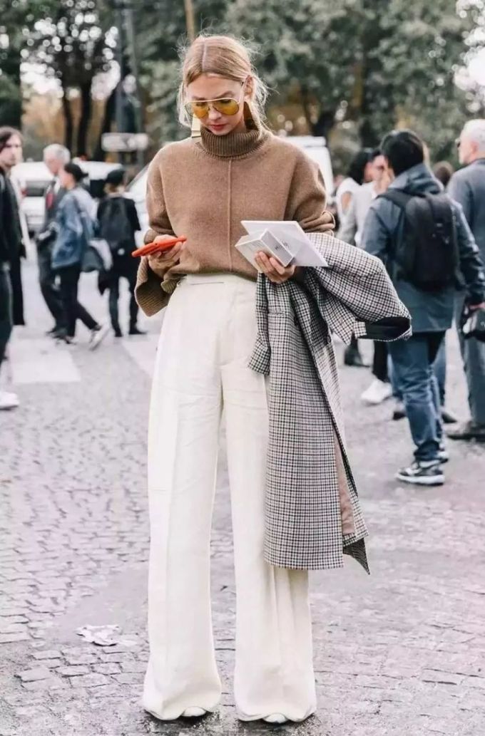 timg (4).jpg 秋冬时髦课堂:重新认识毛衣穿法 | FASHION