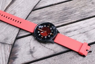 小米手表Color换上橘红色的表带