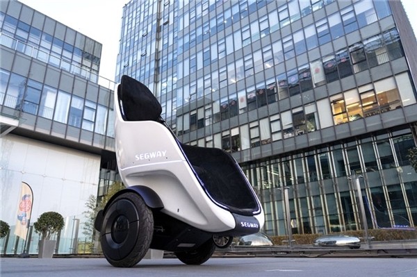 这不是电动轮椅？小米生态链 赛格威推出乘坐式平衡车 S-Pod，时速可达38km/h