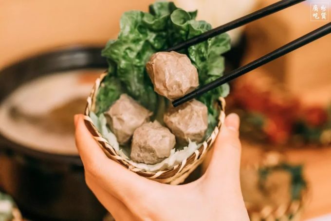 火爆抖音的独食火锅终于来广州啦!一个人吃饭也不孤单