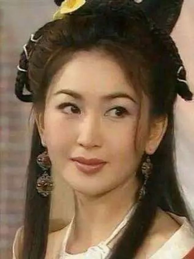 过年“小脸”攻略,这些大脸女明星是怎样做到脸大还美的?