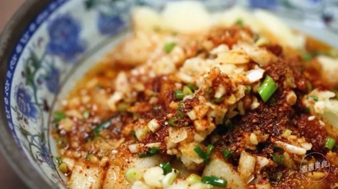 简单几招就让土豆华丽变身,这种美食学到就是赚到