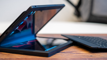 联想折叠屏笔记本 ThinkPad X1 Fold 亮相 CES 2020，预计年中开卖