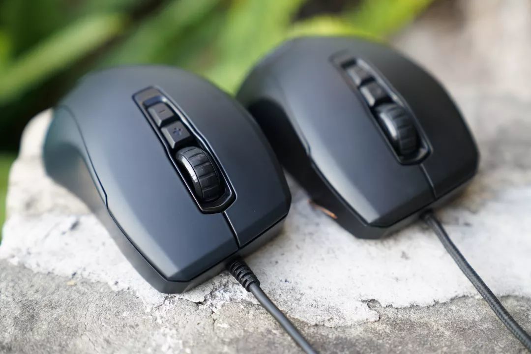 冰豹 Roccat Kone Pure Ultra 评测：我只是看起来像是个胖子