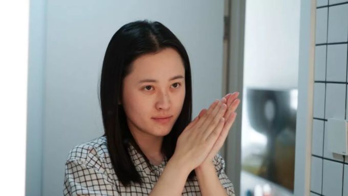 一瓶适合送给女生的新年礼物