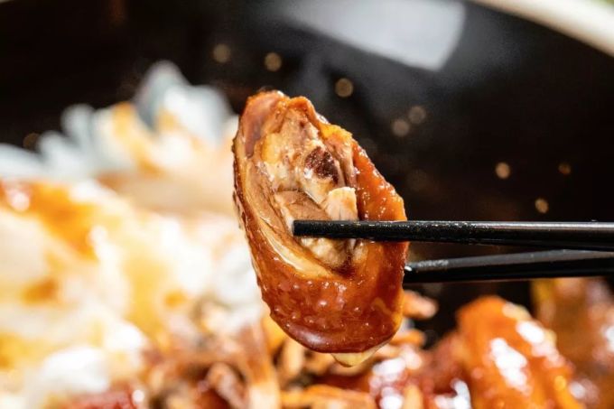 吃过这间食鸡专门店,今年想不开运都难
