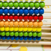 玩的开心 篇三十二：低龄宝宝数学启蒙神器 Hape彩虹算珠架