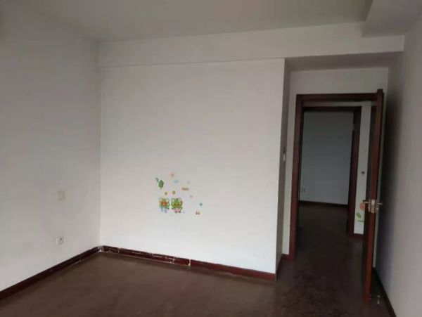 上海姑娘好疯狂!60㎡小户型竟有10组收纳柜,二室旧房还装出宽敞与轻奢感