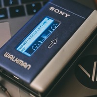 22020年还在听磁带？开箱索尼Walkman 40周年纪念款音乐播放器 A100TPS