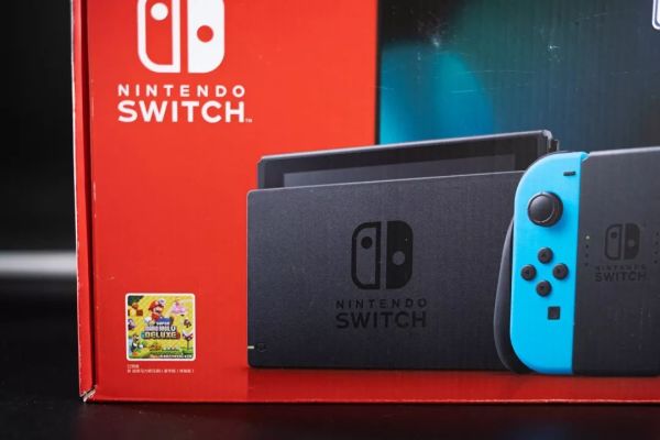 任天堂Switch国行版测评 | 锁服不锁卡,2099元带保修值不值?