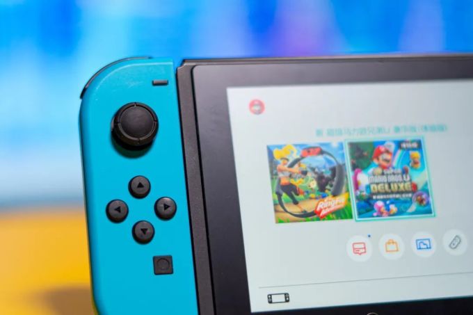 任天堂Switch国行版测评 | 锁服不锁卡,2099元带保修值不值?