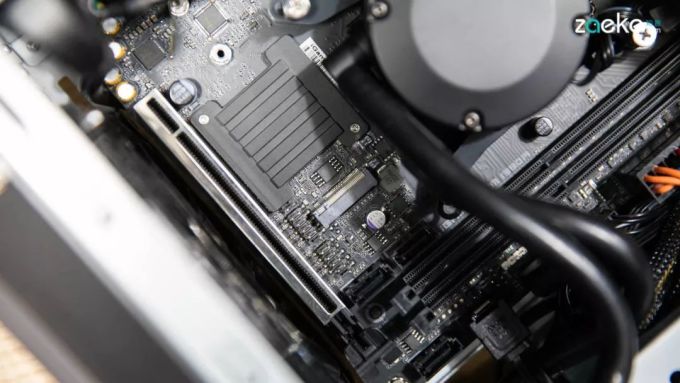 七彩虹已将铁柱磨出针型,但iGame Sigma I300还不够细
