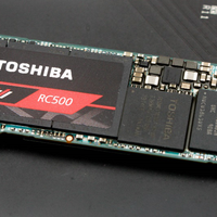 NVMe固态硬盘安装方式有讲究，换个接口就能提速