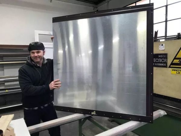 总嫌全画幅小?这张1平方米的底片够大了吧