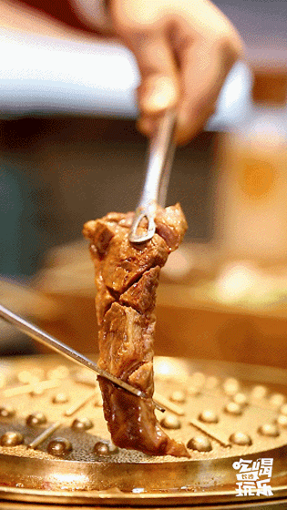 饭比肉好吃?神仙料理1.9折刷爆票圈!开哪火哪的新式水煎肉来高铁吾悦啦~