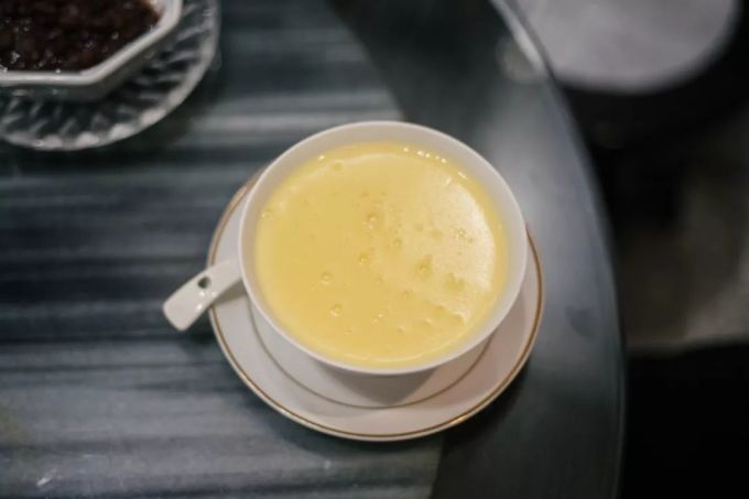 江泰路的糖水铺,居然把Espresso放进炖蛋里…
