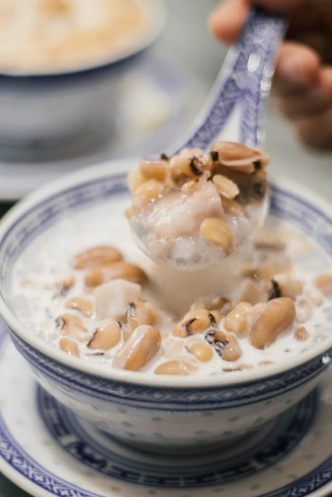 江泰路的糖水铺,居然把Espresso放进炖蛋里…