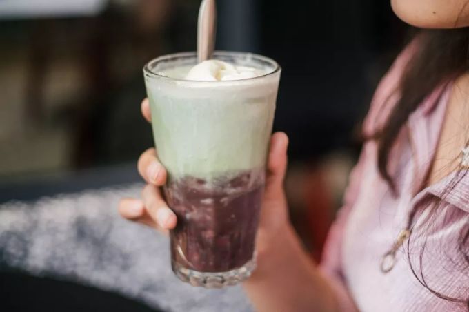 江泰路的糖水铺,居然把Espresso放进炖蛋里…