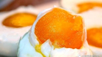 姥姥做了30年的咸鸭蛋，用这个配方做出来的鸭蛋，每个鸭蛋都有油 !