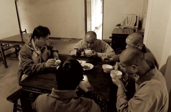 摄影金像奖得主张望入驻图虫,他的作品让人看了想出家