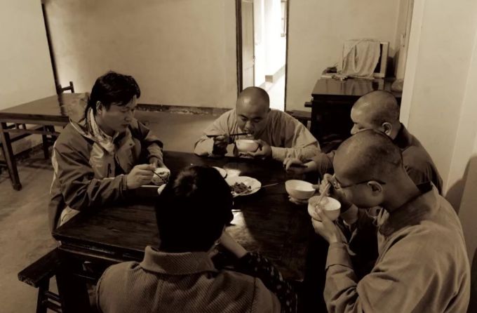摄影金像奖得主张望入驻图虫,他的作品让人看了想出家