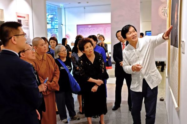 摄影金像奖得主张望入驻图虫,他的作品让人看了想出家
