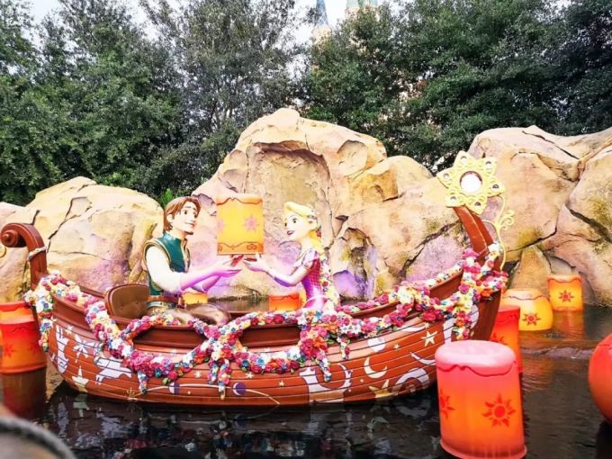 微信图片_20200113130601.jpg 7天花1500元!教你如何不踩雷吃喝玩乐上海!