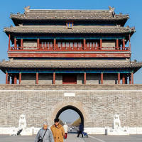 永定门曾被拆毁，天桥前门昔日繁华不再，探寻北京中轴线的秘密