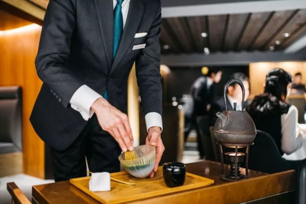 《东京大饭店》追完,想不想去日本吃法餐?