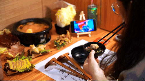 日式一人食火锅，竟然还是重庆味的...