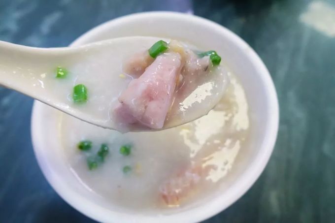 广州这条94岁的老街,藏着各种破店,开着豪车的人都排队去吃!