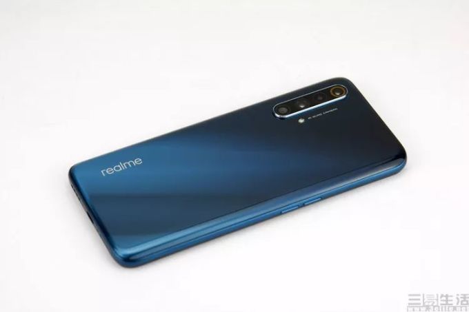 20324661397603.jpg 真我X50 5G评测:背靠5G,追求“真我”风格