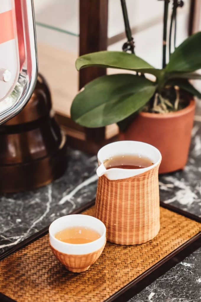 杏福甜品丨椰汁木瓜雪耳糖水.jpg 六运小区的这间咖啡店,竟然来自一块石头?
